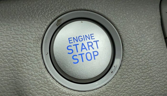 2022 Hyundai VENUE SX 1.2 PETROL, Petrol, Manual, 10,642 km, Keyless Start/ Stop Button