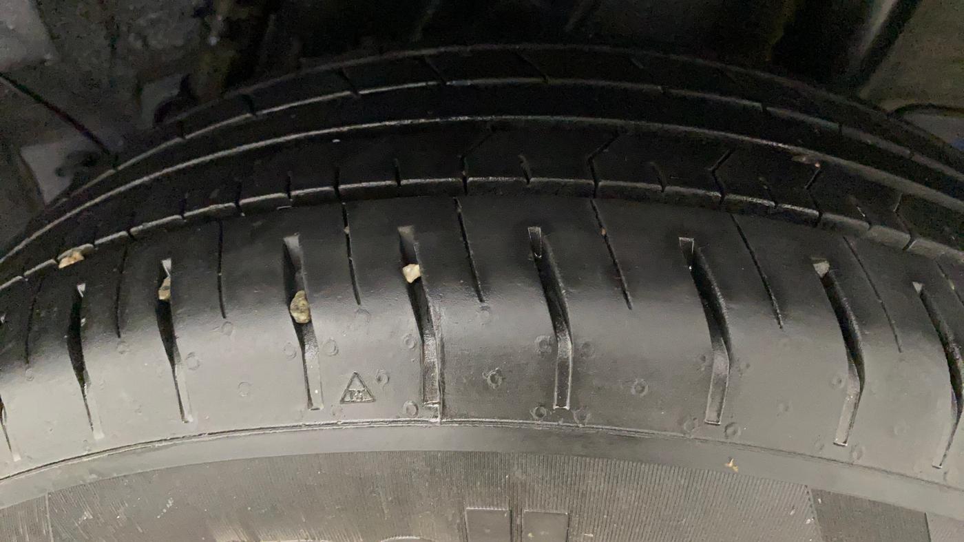 2022 Hyundai VENUE SX 1.2 PETROL, Petrol, Manual, 10,642 km, Left Rear Tyre Tread