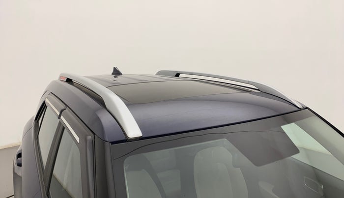2022 Hyundai VENUE SX 1.2 PETROL, Petrol, Manual, 10,642 km, Roof