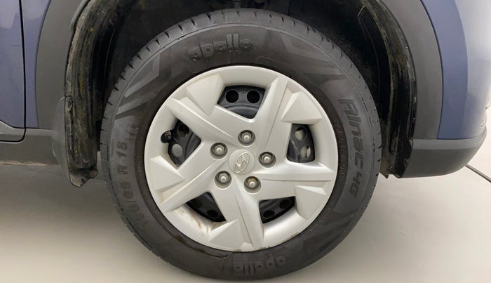 2022 Hyundai VENUE SX 1.2 PETROL, Petrol, Manual, 10,642 km, Right Front Wheel