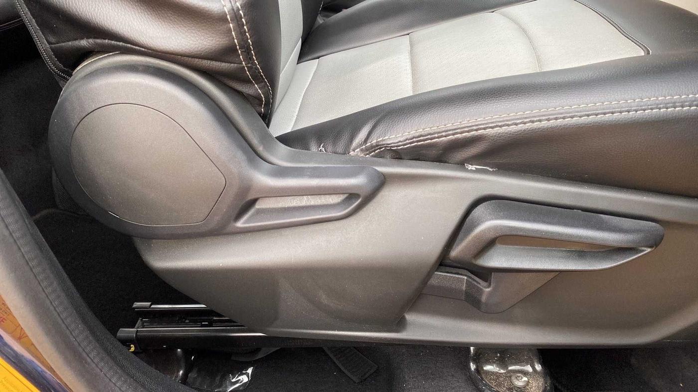 2023 Tata Tiago XZA PLUS PETROL, Petrol, Automatic, 2,280 km, Driver Side Adjustment Panel