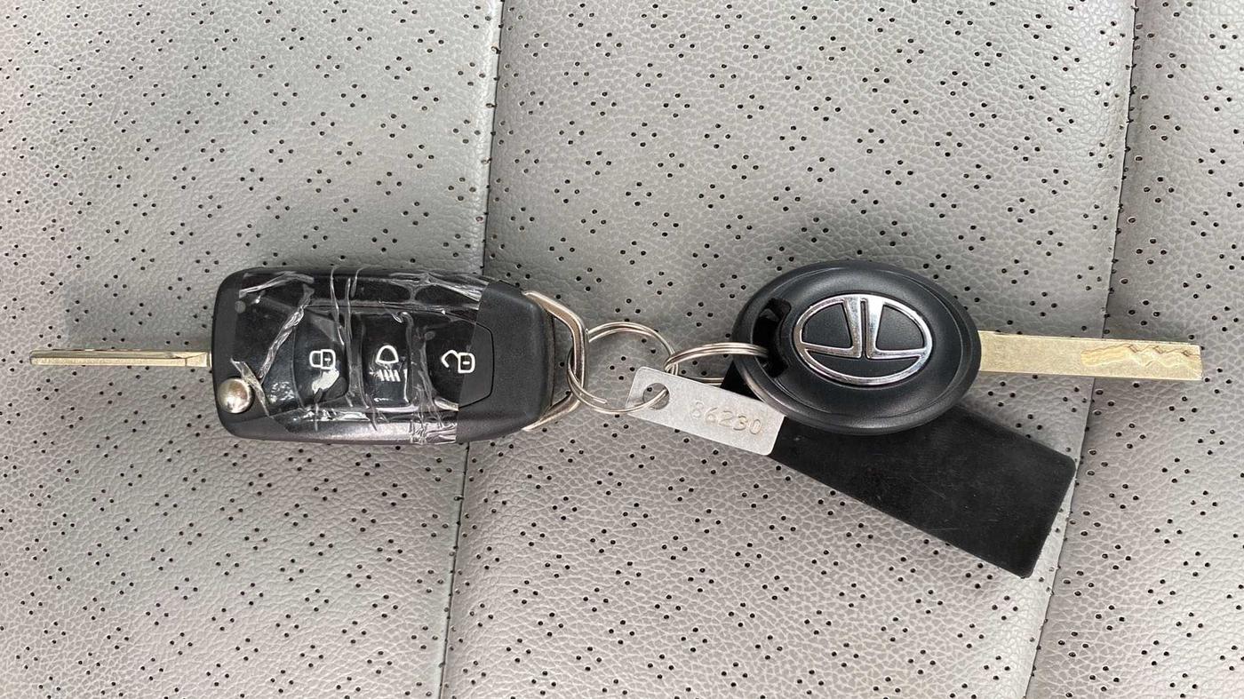 2023 Tata Tiago XZA PLUS PETROL, Petrol, Automatic, 2,280 km, Key Close Up