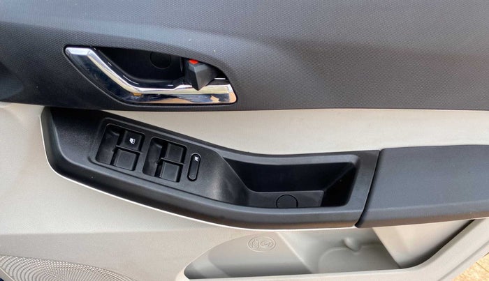 2023 Tata Tiago XZA PLUS PETROL, Petrol, Automatic, 2,280 km, Driver Side Door Panels Control