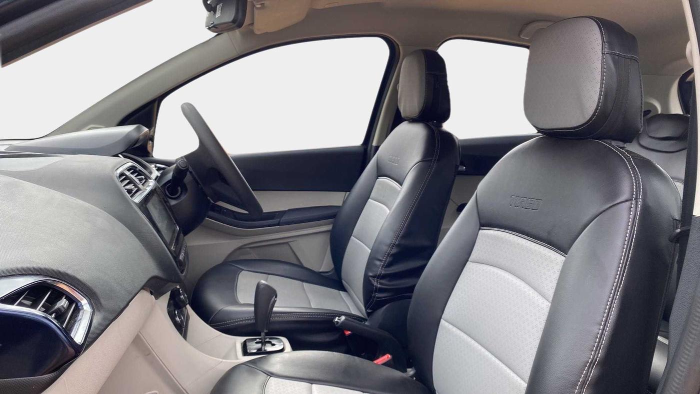 2023 Tata Tiago XZA PLUS PETROL, Petrol, Automatic, 2,280 km, Right Side Front Door Cabin
