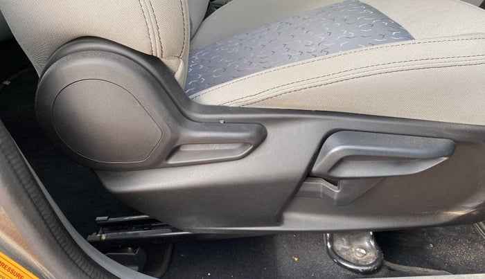 2020 Tata TIGOR XZA PLUS PETROL, Petrol, Automatic, 33,984 km, Driver Side Adjustment Panel