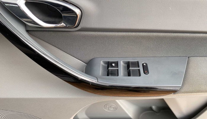 2020 Tata TIGOR XZA PLUS PETROL, Petrol, Automatic, 33,984 km, Driver Side Door Panels Control
