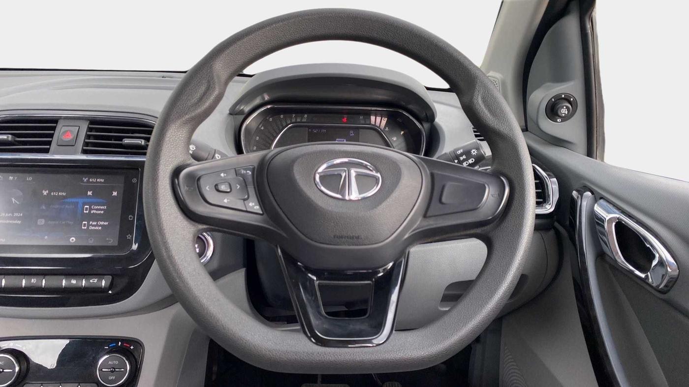 2020 Tata TIGOR XZA PLUS PETROL, Petrol, Automatic, 33,984 km, Steering Wheel Close Up