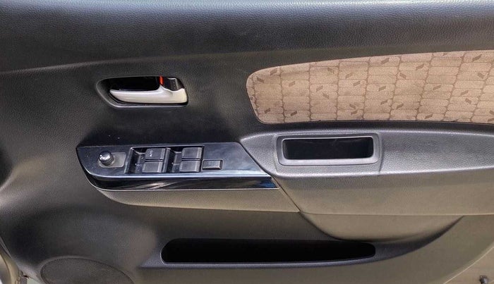 2018 Maruti Wagon R 1.0 VXI AMT, Petrol, Automatic, 68,018 km, Driver Side Door Panels Control