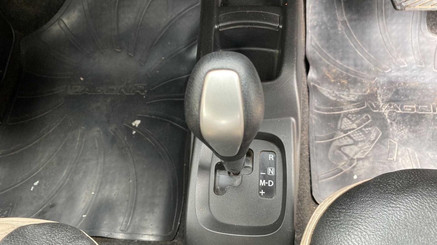 2018 Maruti Wagon R 1.0 VXI AMT, Petrol, Automatic, 68,018 km, Gear Lever