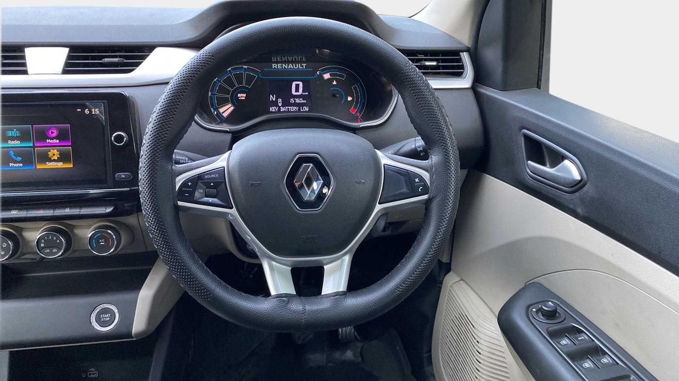 2022 Renault TRIBER RXZ AMT DUAL TONE, Petrol, Automatic, 16,054 km, Steering Wheel Close Up