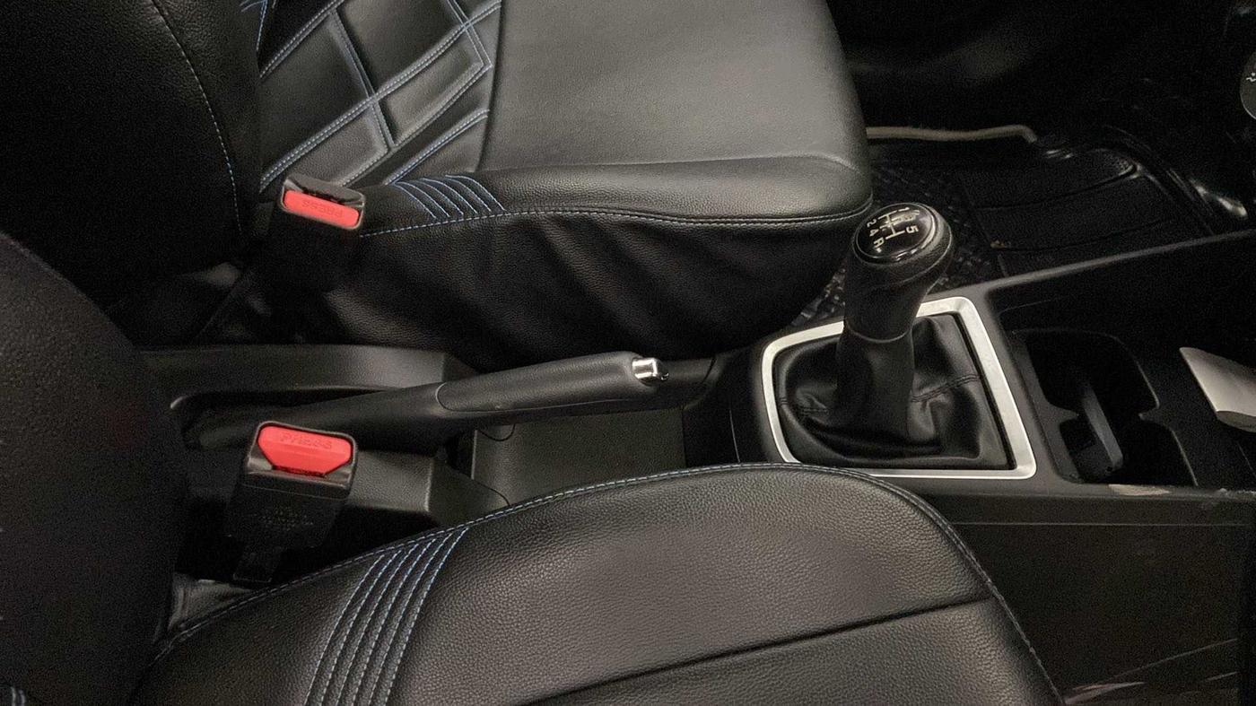 2018 Maruti Swift VXI, Petrol, Manual, 36,970 km, Gear Lever
