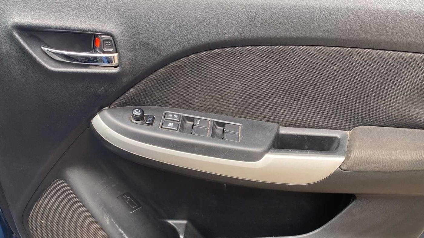 2017 Maruti Baleno ALPHA PETROL 1.2, Petrol, Manual, 70,503 km, Driver Side Door Panels Control