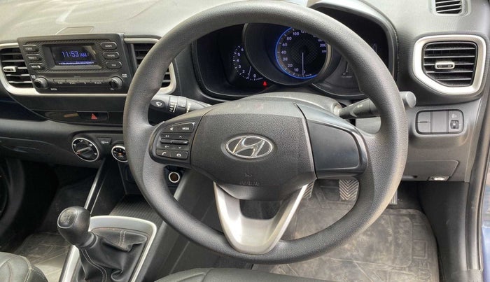 2020 Hyundai VENUE S 1.2, Petrol, Manual, 15,050 km, Steering Wheel Close Up