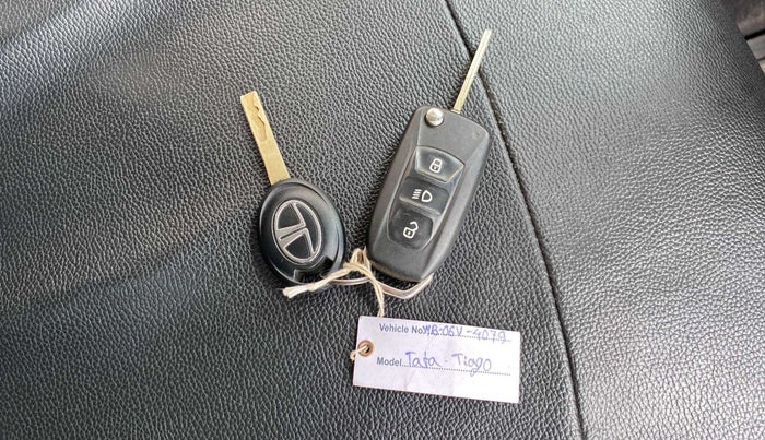 2021 Tata Tiago XT PETROL, Petrol, Manual, 11,624 km, Key Close Up