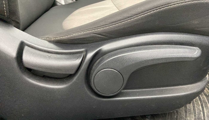 2018 Hyundai Creta SX AT 1.6 PETROL, Petrol, Automatic, 38,297 km, Driver Side Adjustment Panel