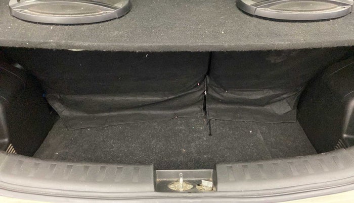 2017 Maruti Swift VXI, Petrol, Manual, 87,820 km, Boot Inside
