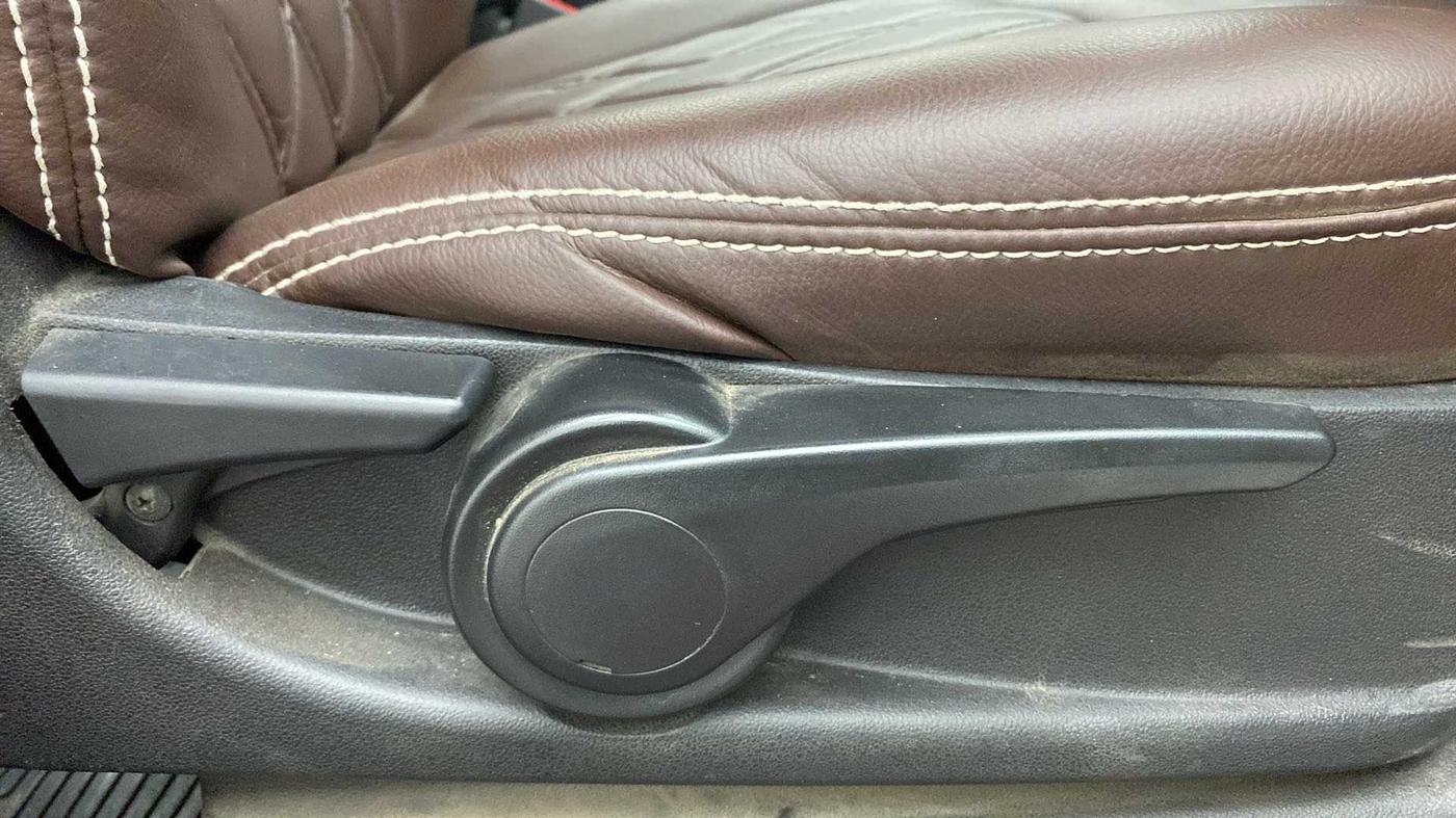 2019 Tata Tiago XZ PLUS PETROL, Petrol, Manual, 54,927 km, Driver Side Adjustment Panel