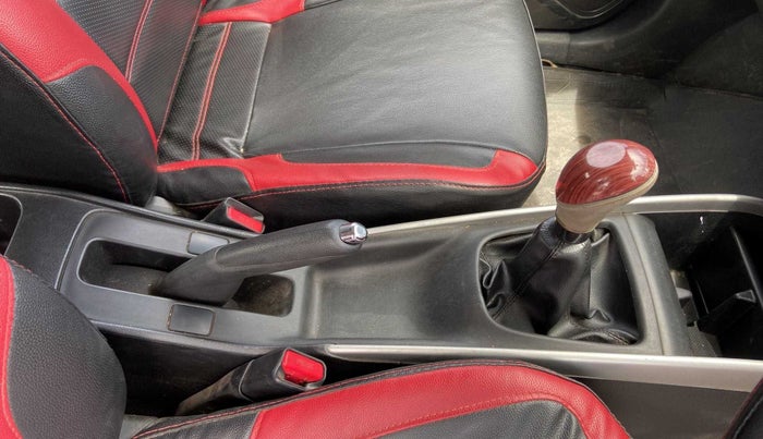 2016 Maruti Baleno DELTA PETROL 1.2, Petrol, Manual, 70,763 km, Gear Lever