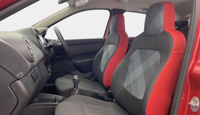 2023 Renault Kwid RXT 1.0, Petrol, Manual, 1,768 km, Right Side Front Door Cabin