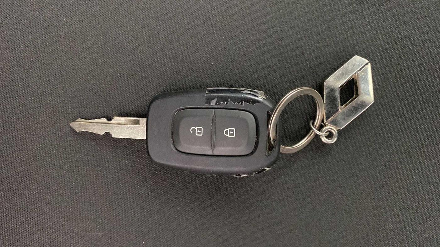 2023 Renault Kwid RXT 1.0, Petrol, Manual, 1,768 km, Key Close Up