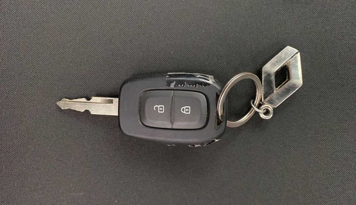2023 Renault Kwid RXT 1.0, Petrol, Manual, 1,768 km, Key Close Up