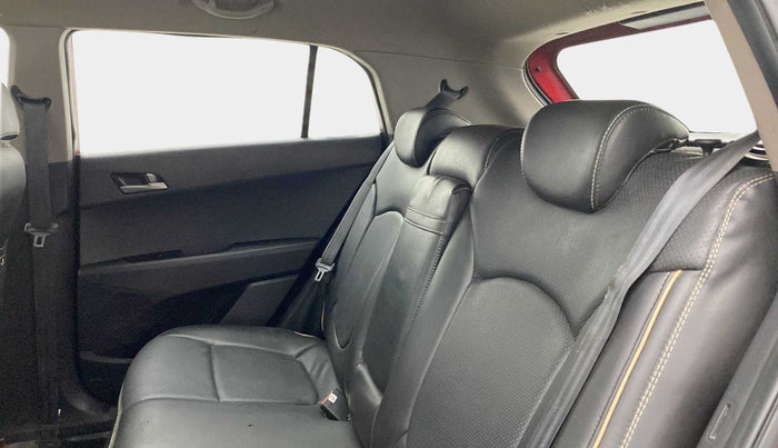 2017 Hyundai Creta SX PLUS 1.6 PETROL, Petrol, Manual, 47,231 km, Right Side Rear Door Cabin
