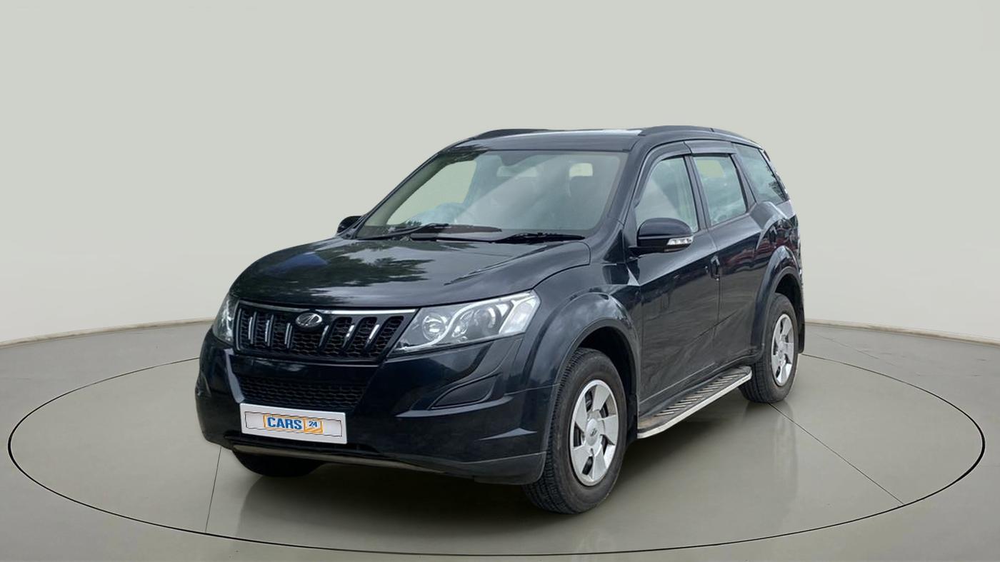 2015 Mahindra XUV500 W6, Diesel, Manual, 64,832 km, Left Front Diagonal