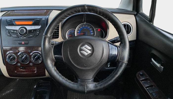 2018 Maruti Wagon R 1.0 VXI, Petrol, Manual, 30,870 km, Steering Wheel Close Up