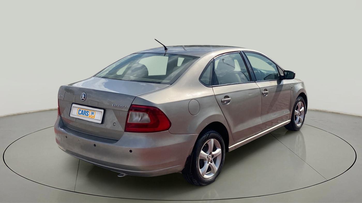 2014 Skoda Rapid 1.5 TDI CR AMBITION PLUS, Diesel, Manual, 97,655 km, Right Back Diagonal