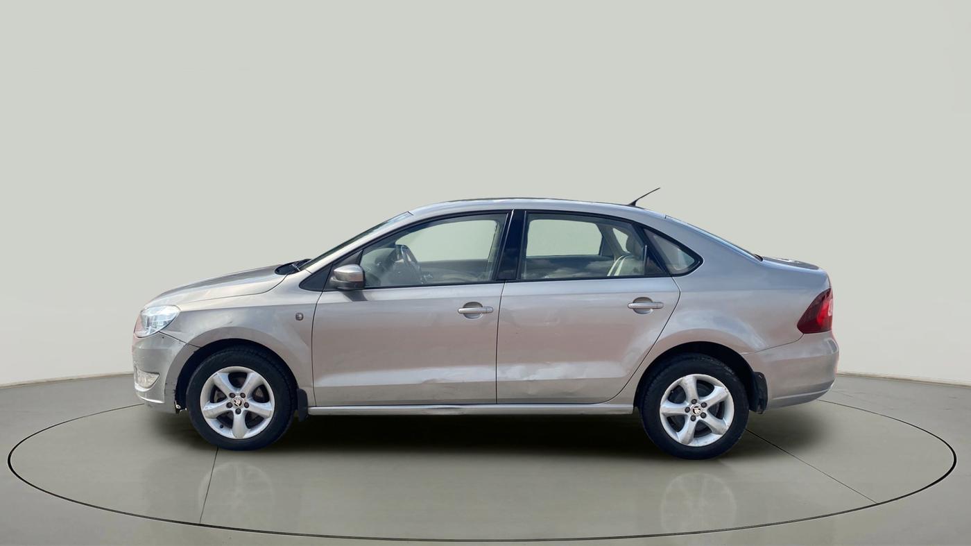 2014 Skoda Rapid 1.5 TDI CR AMBITION PLUS, Diesel, Manual, 97,655 km, Left Side