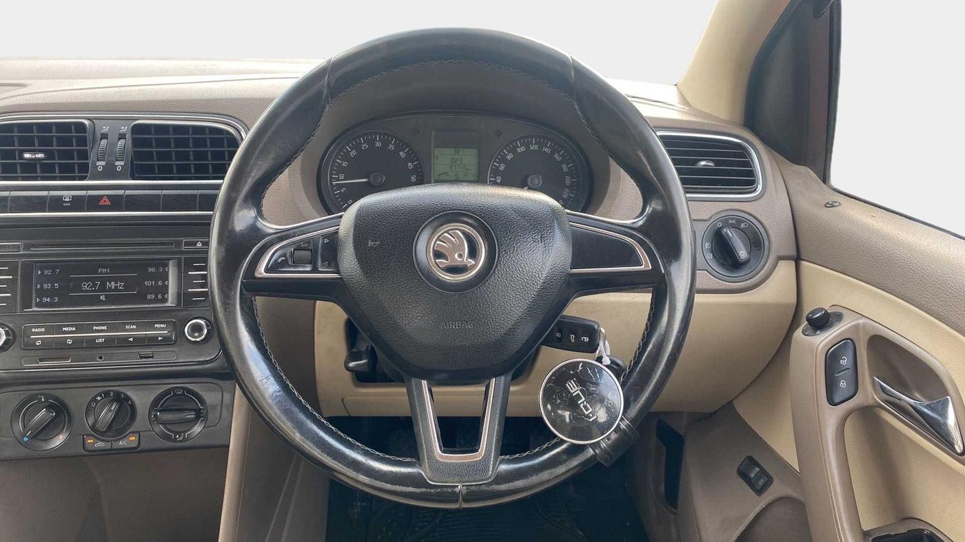 2014 Skoda Rapid 1.5 TDI CR AMBITION PLUS, Diesel, Manual, 97,655 km, Steering Wheel Close Up