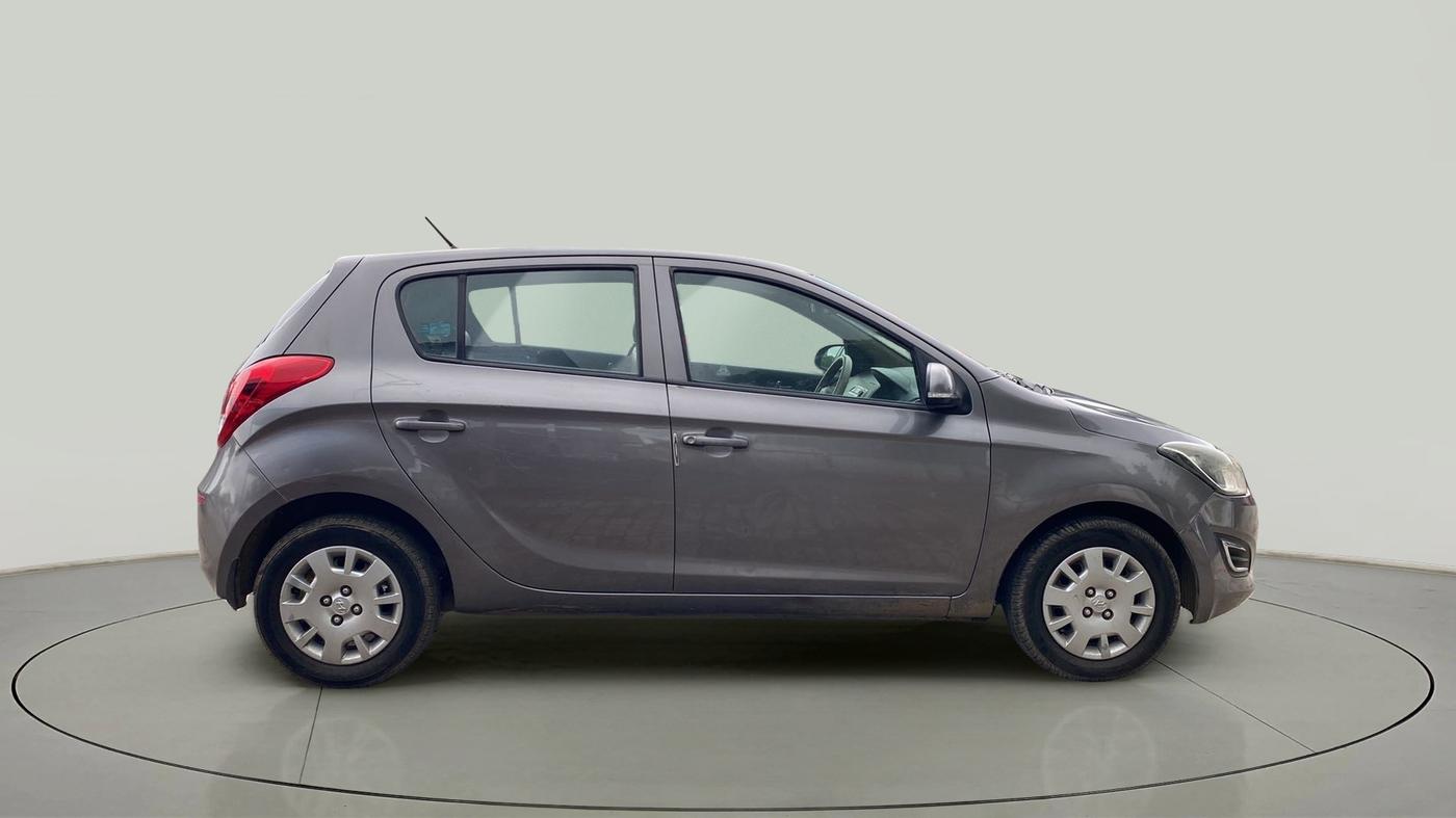 2013 Hyundai i20 MAGNA (O) 1.2, Petrol, Manual, 61,628 km, Right Side