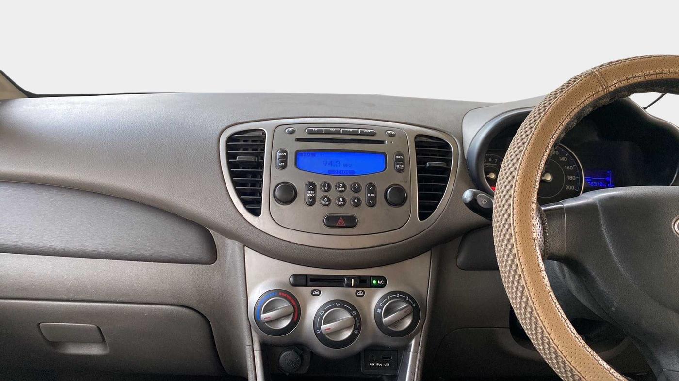2015 Hyundai i10 SPORTZ 1.1, Petrol, Manual, 76,290 km, Air Conditioner