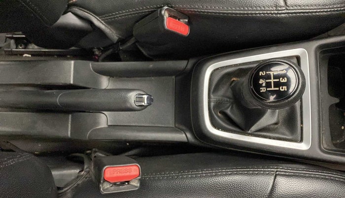 2021 Maruti Swift ZXI, Petrol, Manual, 42,308 km, Gear Lever