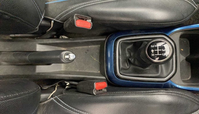 2017 Maruti IGNIS DELTA 1.2, Petrol, Manual, 77,579 km, Gear Lever