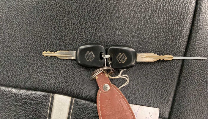 2017 Maruti Alto 800 LXI, Petrol, Manual, 58,324 km, Key Close Up