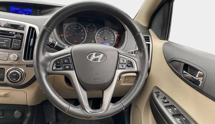 2013 Hyundai i20 SPORTZ 1.2, Petrol, Manual, 28,031 km, Steering Wheel Close Up
