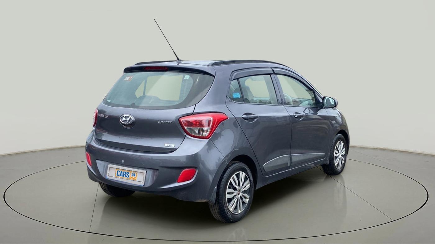 2016 Hyundai Grand i10 SPORTZ 1.2 KAPPA VTVT, Petrol, Manual, 26,207 km, Right Back Diagonal