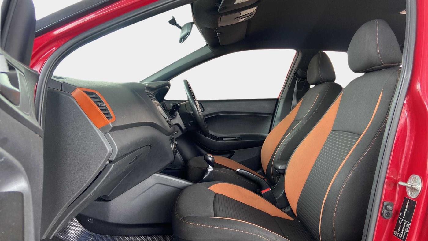 2018 Hyundai i20 Active 1.2 SX, Petrol, Manual, 66,188 km, Right Side Front Door Cabin