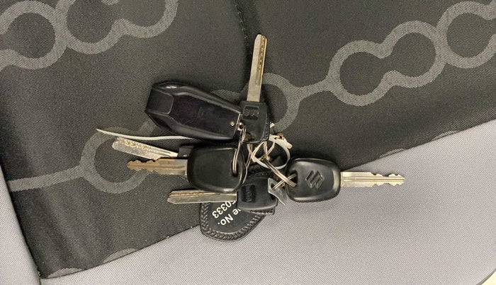 2015 Maruti Alto 800 LXI, Petrol, Manual, 30,302 km, Key Close Up