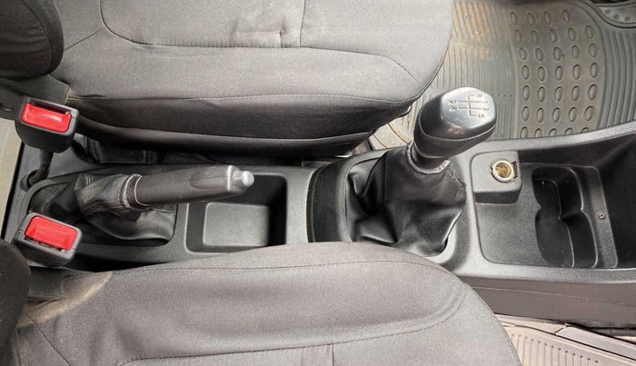 2018 Renault Kwid RXL, CNG, Manual, 89,464 km, Gear Lever