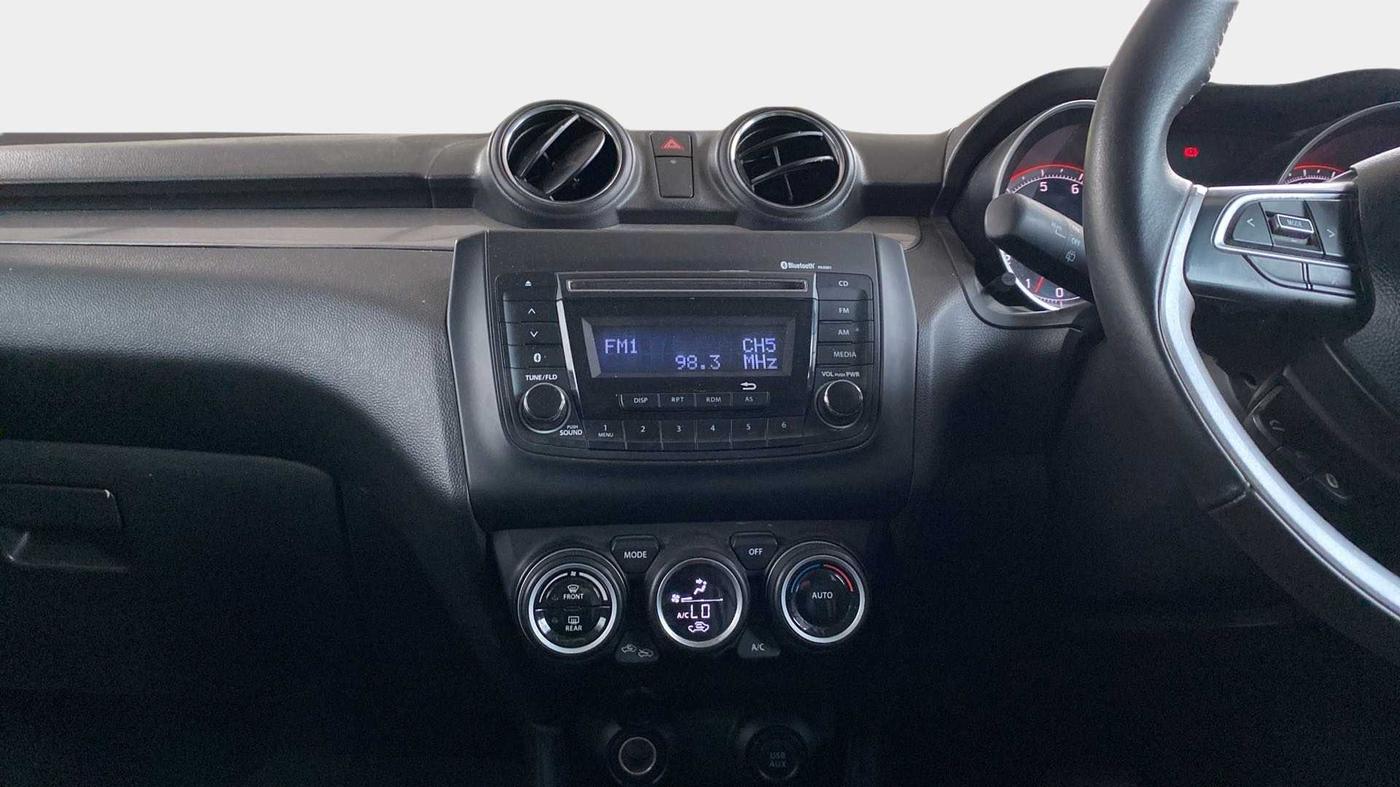 2020 Maruti Swift ZXI AMT, Petrol, Automatic, 32,311 km, Air Conditioner