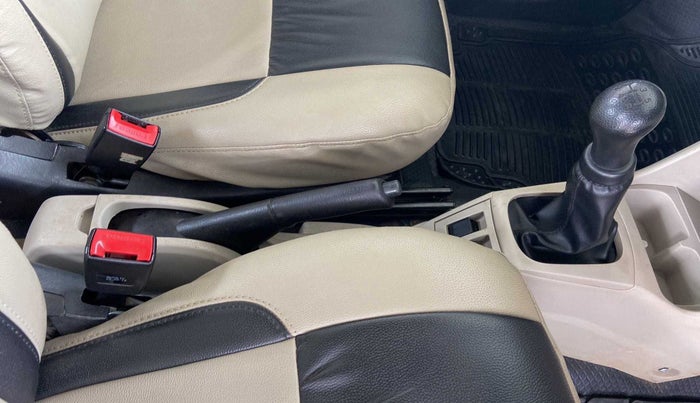 2019 Maruti Alto VXI, Petrol, Manual, 52,546 km, Gear Lever
