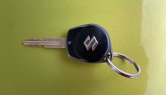 2019 Maruti Alto VXI, Petrol, Manual, 52,546 km, Key Close Up