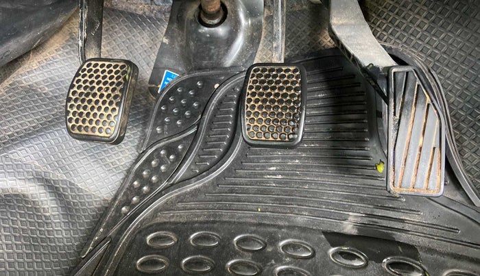 2019 Maruti Alto VXI, Petrol, Manual, 52,546 km, Pedals