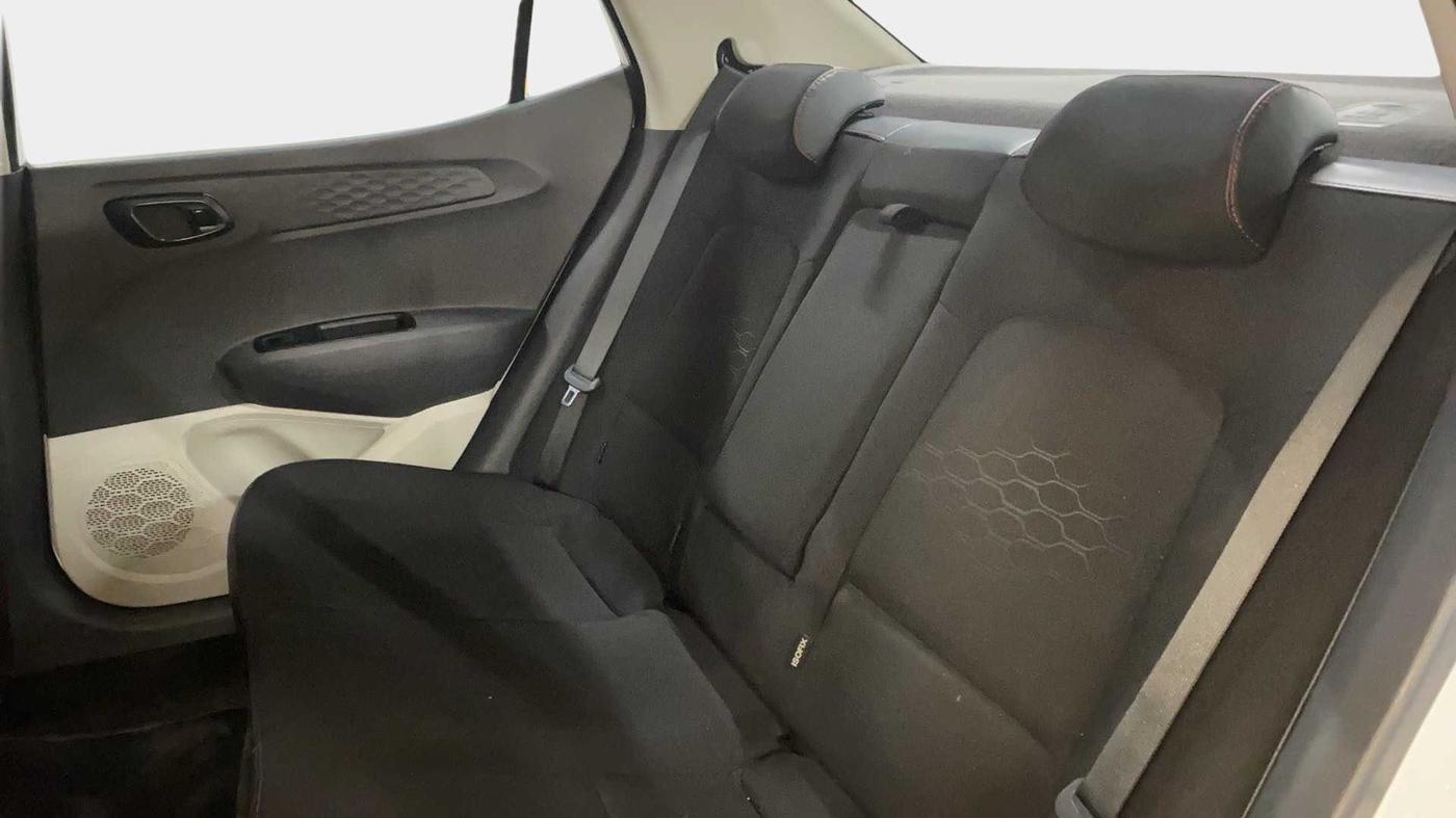 2021 Hyundai AURA SX+ 1.0 TURBO GDI MT, Petrol, Manual, 25,244 km, Right Side Rear Door Cabin