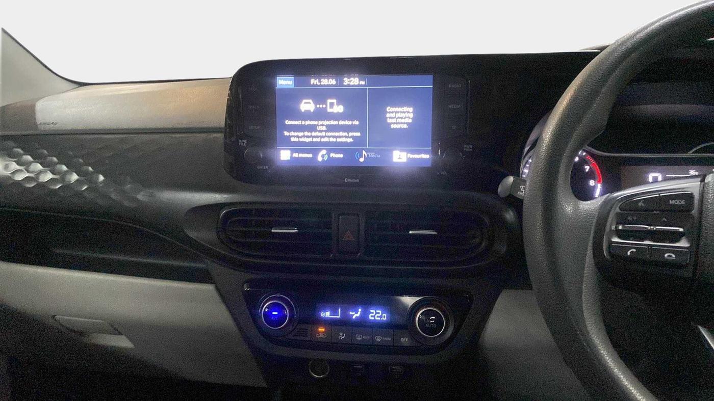 2021 Hyundai AURA SX+ 1.0 TURBO GDI MT, Petrol, Manual, 25,244 km, Air Conditioner