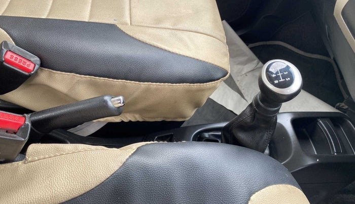 2013 Maruti Wagon R 1.0 VXI, Petrol, Manual, 60,872 km, Gear Lever
