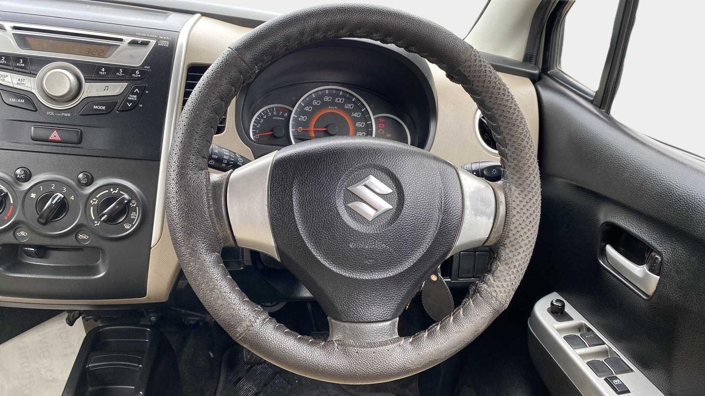 2013 Maruti Wagon R 1.0 VXI, Petrol, Manual, 60,872 km, Steering Wheel Close Up