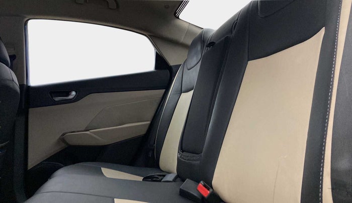 2019 Hyundai Verna 1.6 VTVT SX, Petrol, Manual, 56,087 km, Right Side Rear Door Cabin